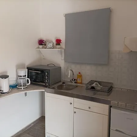 Demy's Studio * Αχαράβη