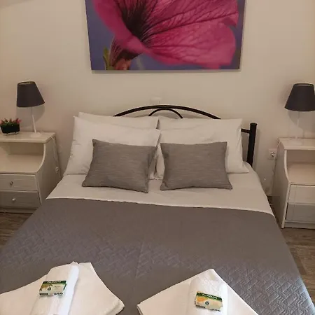 Demy's Studio * アカラヴィ